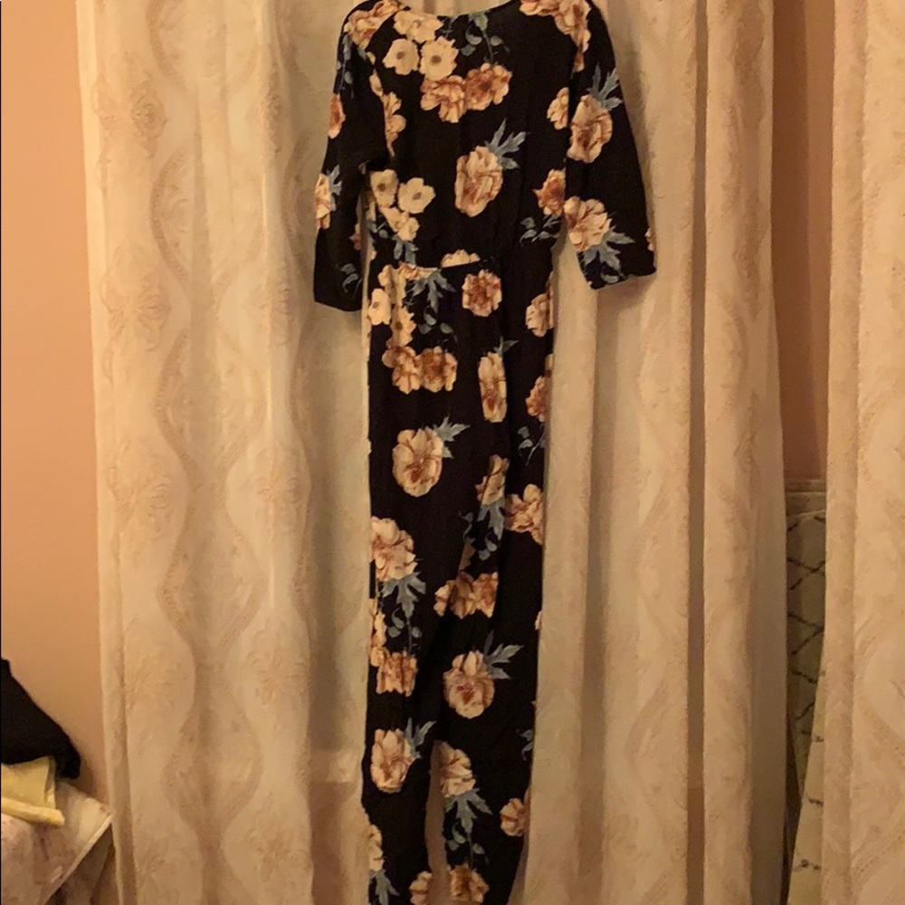 Floral jumper with tie at for the top - Picture 4 of 4